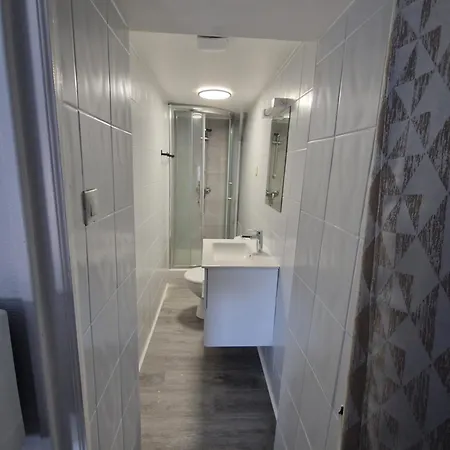 Apartment Sarl La Famille 3